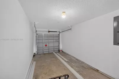 941 SW 7th Pl, Florida City, FL 33034 - Photo 22