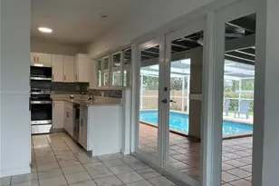 8830 SW 200th St, Cutler Bay, FL 33157 - Photo 4
