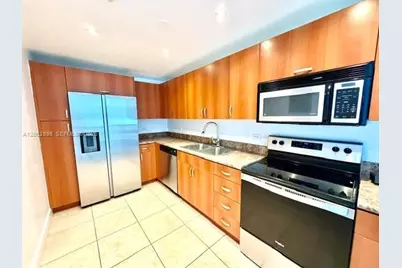 7501 E Treasure Dr #5H, North Bay Village, FL 33141 - Photo 4