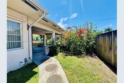 717 NE 10th Ave #1-2, Hallandale Beach, FL 33009 - Photo 26