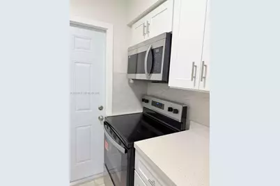 310 NE 78th St #3, Miami, FL 33138 - Photo 4