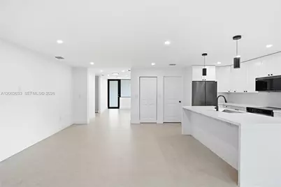6421 SW 59th Ave, South Miami, FL 33143 - Photo 16
