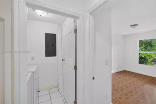 744 SW 9th St, Florida City, FL 33034 - Photo 12