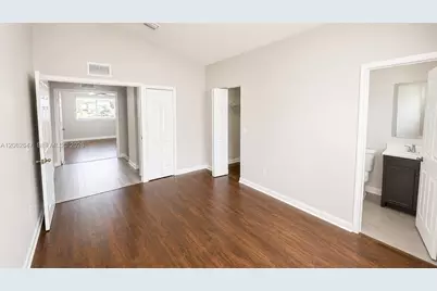 2202 SE 23rd Ter #2202, Homestead, FL 33035 - Photo 4