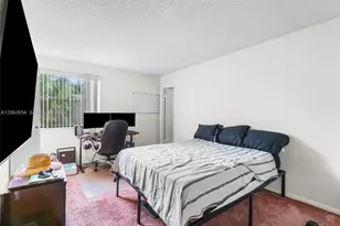 291 W Park Dr, Miami, FL 33172 - Photo 22