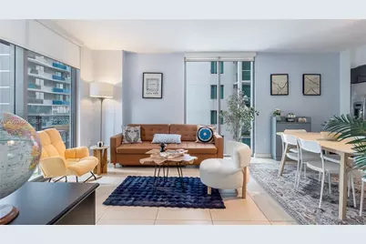 31 SE 6th St #1708, Miami, FL 33131 - Photo 4