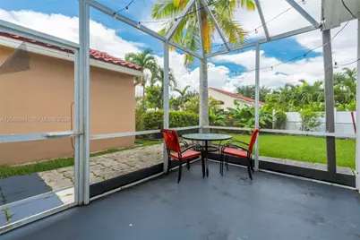 18451 NW 22nd St, Pembroke Pines, FL 33029 - Photo 28