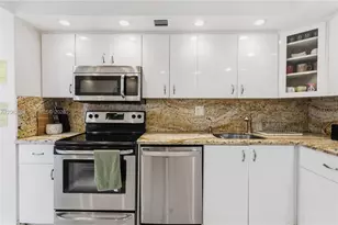 2030 S Ocean Dr, Hallandale Beach, FL 33009 - Photo 26