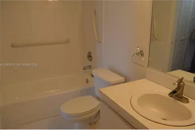 9320 Fontainebleau Blvd #609, Miami, FL 33172 - Photo 14