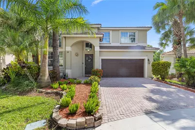 16745 NW 12th Ct, Pembroke Pines, FL 33028 - Photo 2