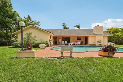 10501 SW 140th St, Miami, FL 33176 - Photo 10