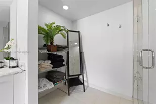 500 Brickell Ave, Miami, FL 33131 - Photo 28