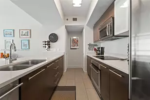 500 Brickell Ave, Miami, FL 33131 - Photo 10