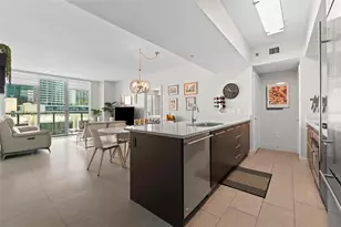500 Brickell Ave, Miami, FL 33131 - Photo 8