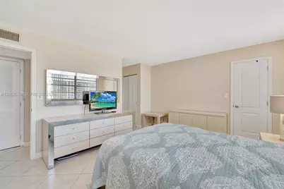 3113 S Ocean Dr #804, Hallandale Beach, FL 33009 - Photo 26