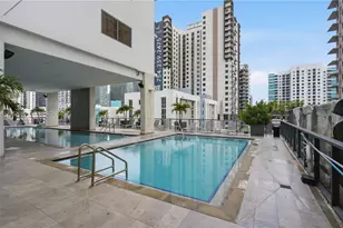 229 SW 9th St, Miami, FL 33130 - Photo 16