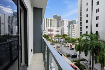 229 SW 9th St #405, Miami, FL 33130 - Photo 1