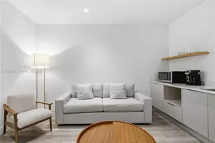 229 SW 9th St, Miami, FL 33130 - Photo 10