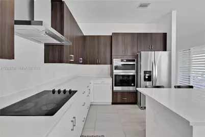 4528 SW 178th Ave, Miramar, FL 33029 - Photo 8