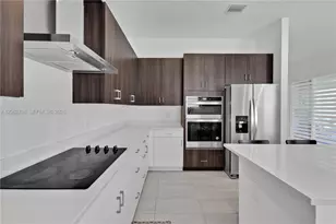 4528 SW 178th Ave, Miramar, FL 33029 - Photo 8