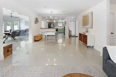 1102 N 13th Ave, Hollywood, FL 33019 - Photo 10
