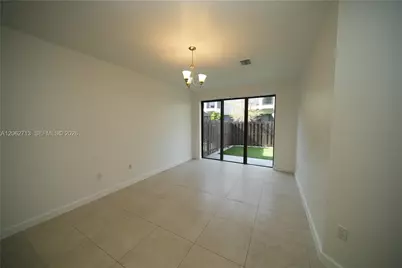 10440 NW 61st Ln, Doral, FL 33178 - Photo 6