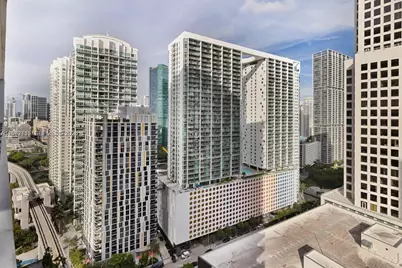 68 SE 6th St #2101, Miami, FL 33131 - Photo 16