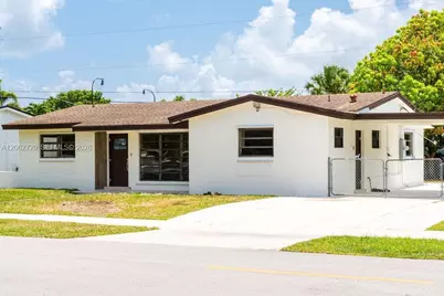 19390 Whispering Pines Rd, Cutler Bay, FL 33157 - Photo 2
