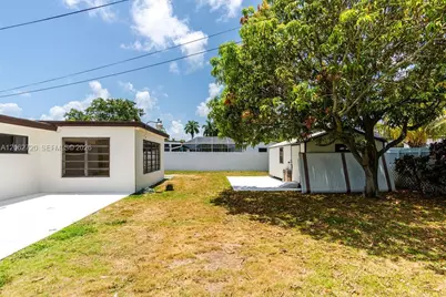 19390 Whispering Pines Rd, Cutler Bay, FL 33157 - Photo 6