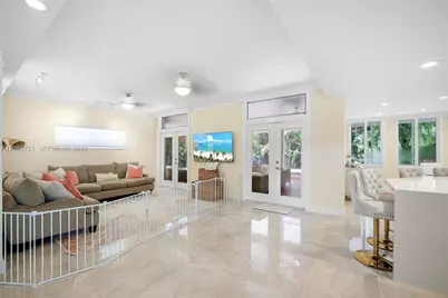 426 SE 5th St, Dania Beach, FL 33004 - Photo 12