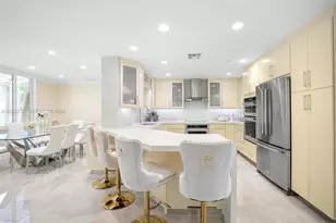 426 SE 5th St, Dania Beach, FL 33004 - Photo 10
