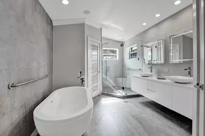 426 SE 5th St, Dania Beach, FL 33004 - Photo 22