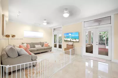 426 SE 5th St, Dania Beach, FL 33004 - Photo 14