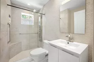 426 SE 5th St, Dania Beach, FL 33004 - Photo 38