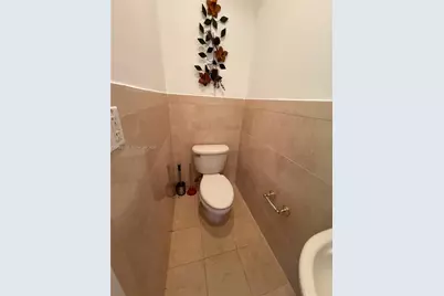 1027 Euclid Ave #2, Miami Beach, FL 33139 - Photo 10
