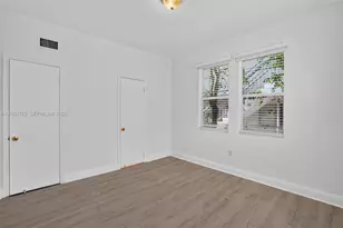 1027 Euclid Ave, Miami Beach, FL 33139 - Photo 12