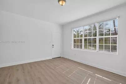 1027 Euclid Ave #2, Miami Beach, FL 33139 - Photo 8