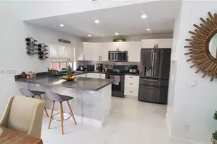 6005 NW 170th Terrace, Hialeah, FL 33015 - Photo 4