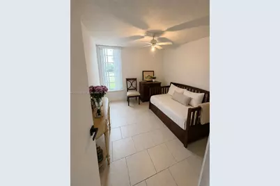 310 Fontainebleau Blvd #206, Miami, FL 33172 - Photo 12