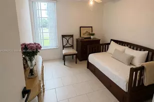 310 Fontainebleau Blvd, Miami, FL 33172 - Photo 12