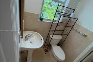 1027 Euclid Ave, Miami Beach, FL 33139 - Photo 8