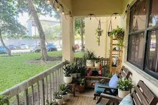 8100 Geneva Ct, Doral, FL 33166 - Photo 14