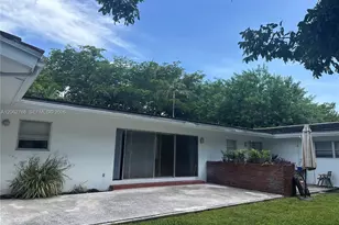 5340 Orduna Dr, Coral Gables, FL 33146 - Photo 2