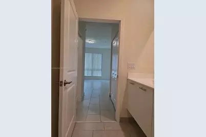 8167 NW 41st St #E-409, Doral, FL 33166 - Photo 18