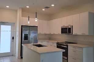 8167 NW 41st St, Doral, FL 33166 - Photo 8