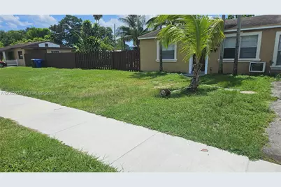 6118 Plunkett St #1, Hollywood, FL 33023 - Photo 1