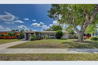 1180 SW 4th Ter, Pompano Beach, FL 33060 - Photo 2