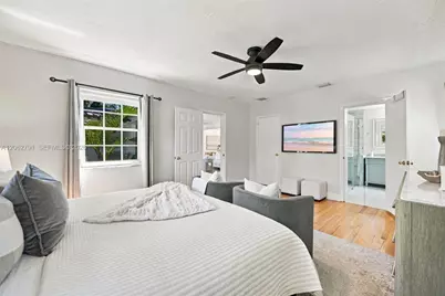 260 NE 95th St, Miami Shores, FL 33138 - Photo 20