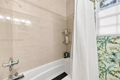 260 NE 95th St, Miami Shores, FL 33138 - Photo 24