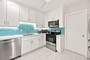 260 NE 95th St, Miami Shores, FL 33138 - Photo 16